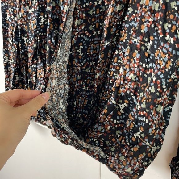 Knox Rose Women Long Sleeve Surplice Front Blouse - Picture 5 of 8